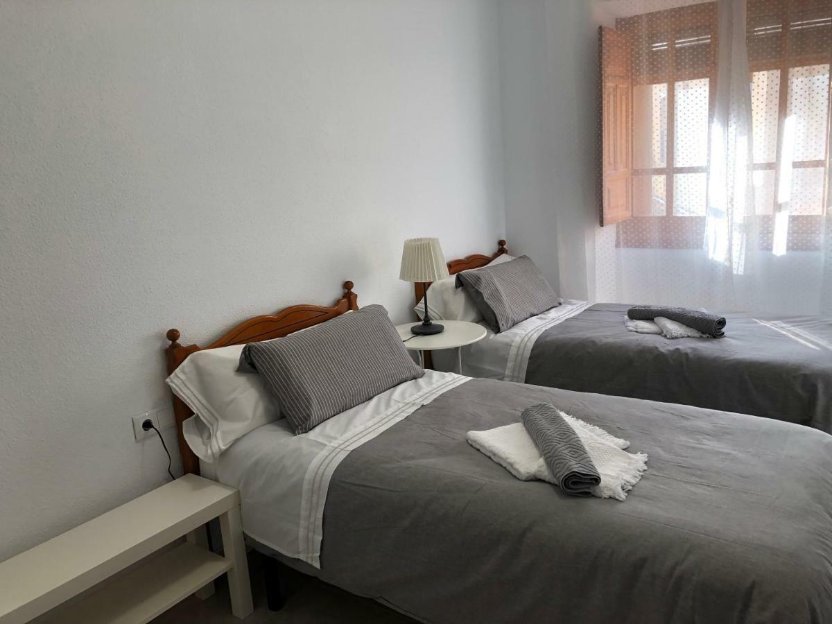 Apartamento Sc Victoria Касерес Екстер'єр фото