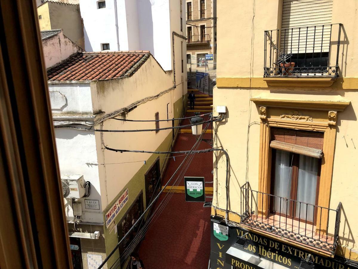 Apartamento Sc Victoria Касерес Екстер'єр фото